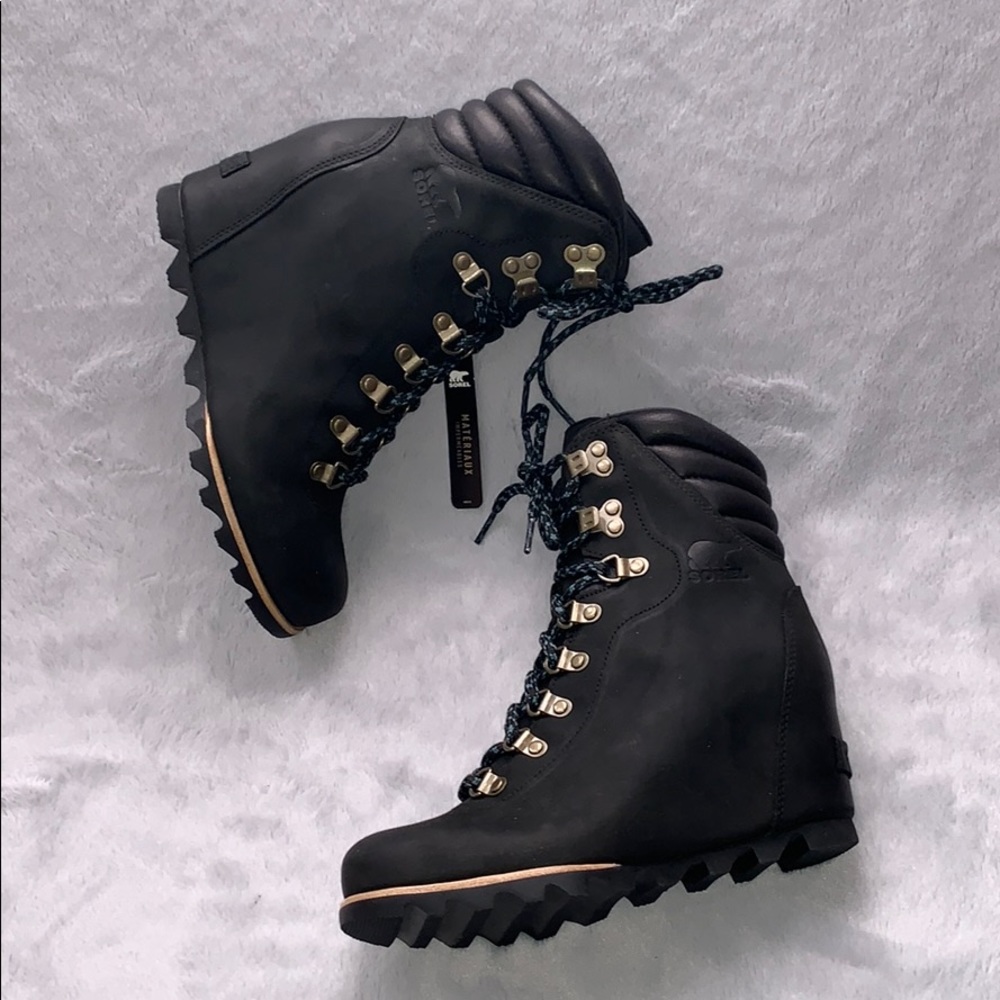 Sorel Conquest Wedge Boots Sz 7.5